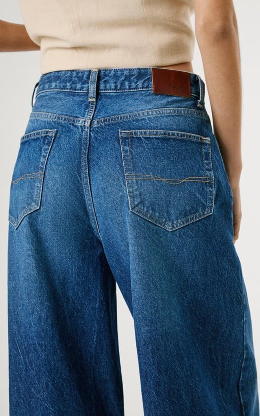 zoom in on Jeans Broek image Jeans Broek image