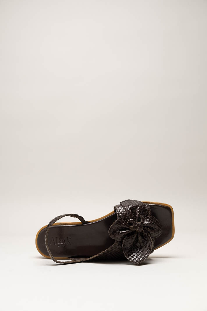 Donkerbruin Sandaal plat image