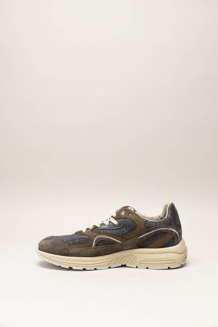Bruin Sneaker image