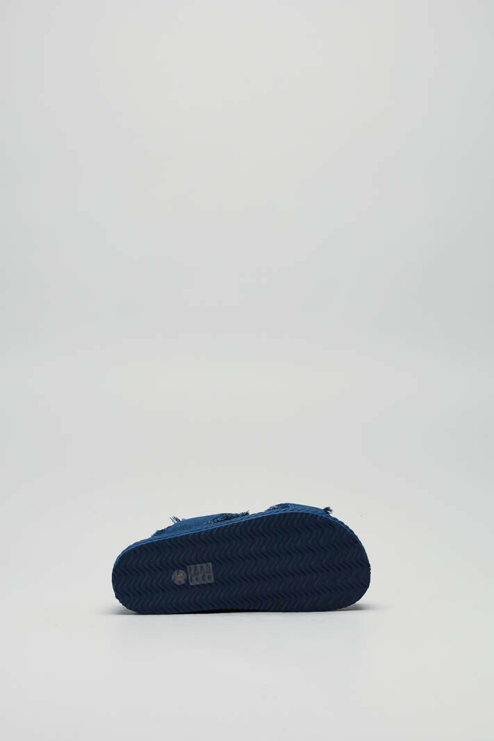 zoom in on Blauw Slipper image Blauw Slipper image