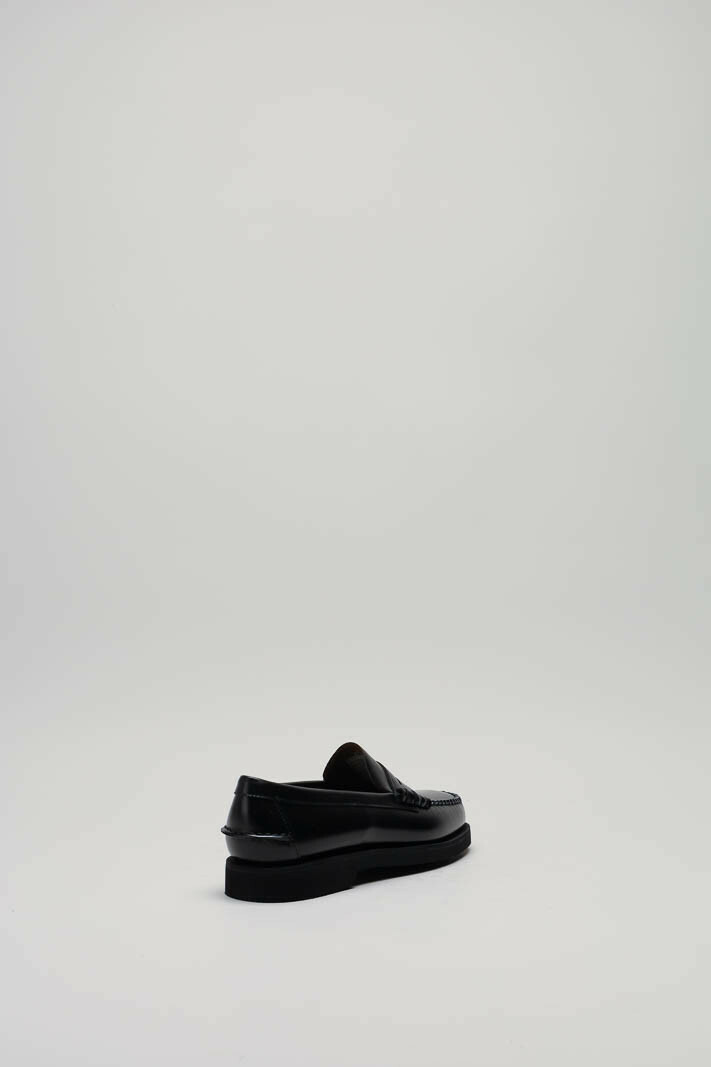 zoom in on Zwart Mocassin image Zwart Mocassin image