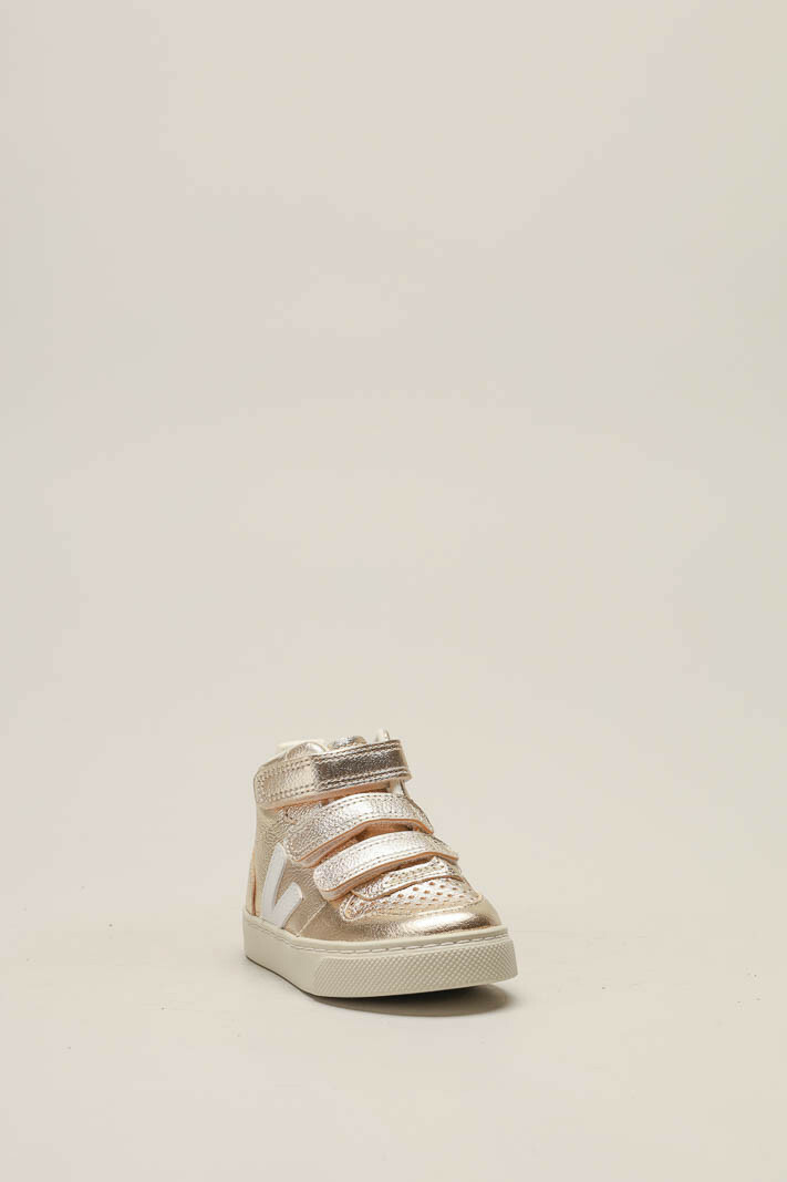 zoom in on Goud Sneaker image Goud Sneaker image
