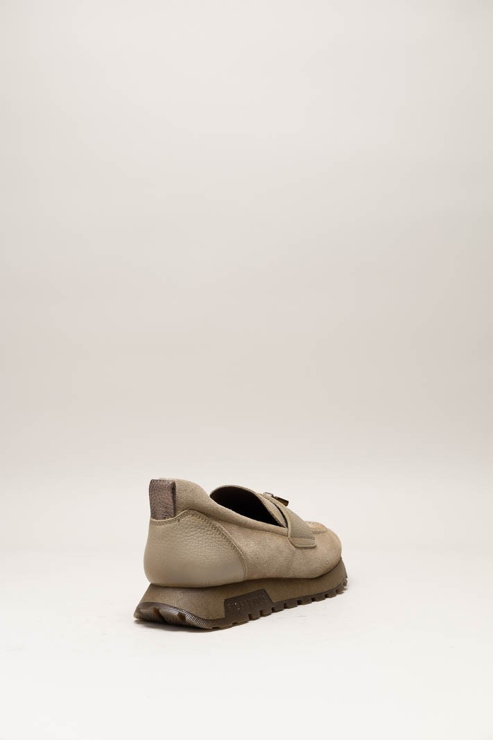 Taupe Mocassin image