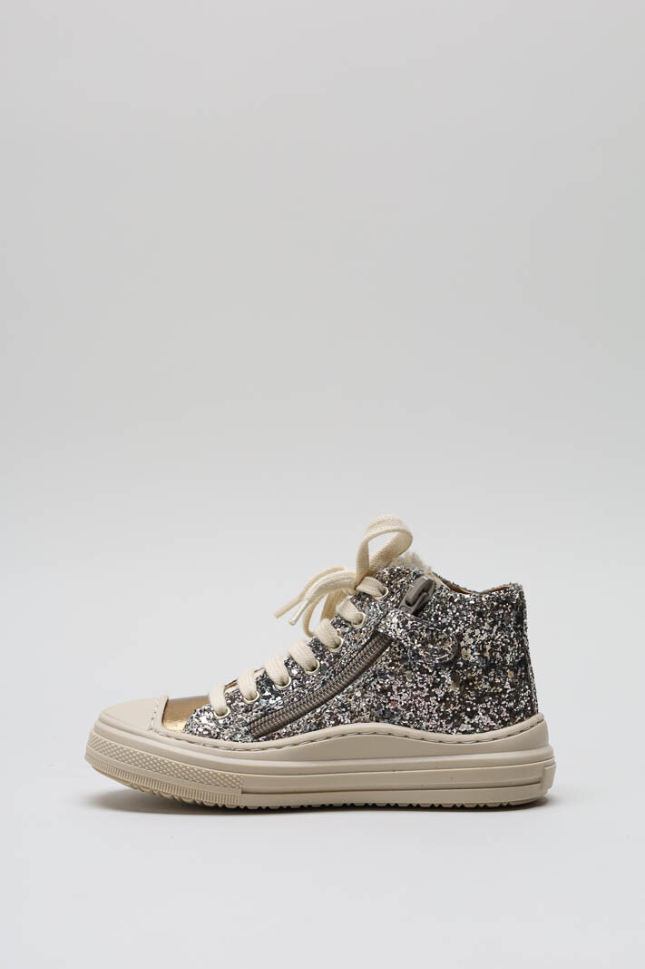 zoom in on Zilver Sneaker image Zilver Sneaker image