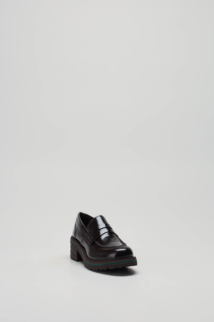 zoom in on Donkerbruin Mocassin hak image Donkerbruin Mocassin hak image