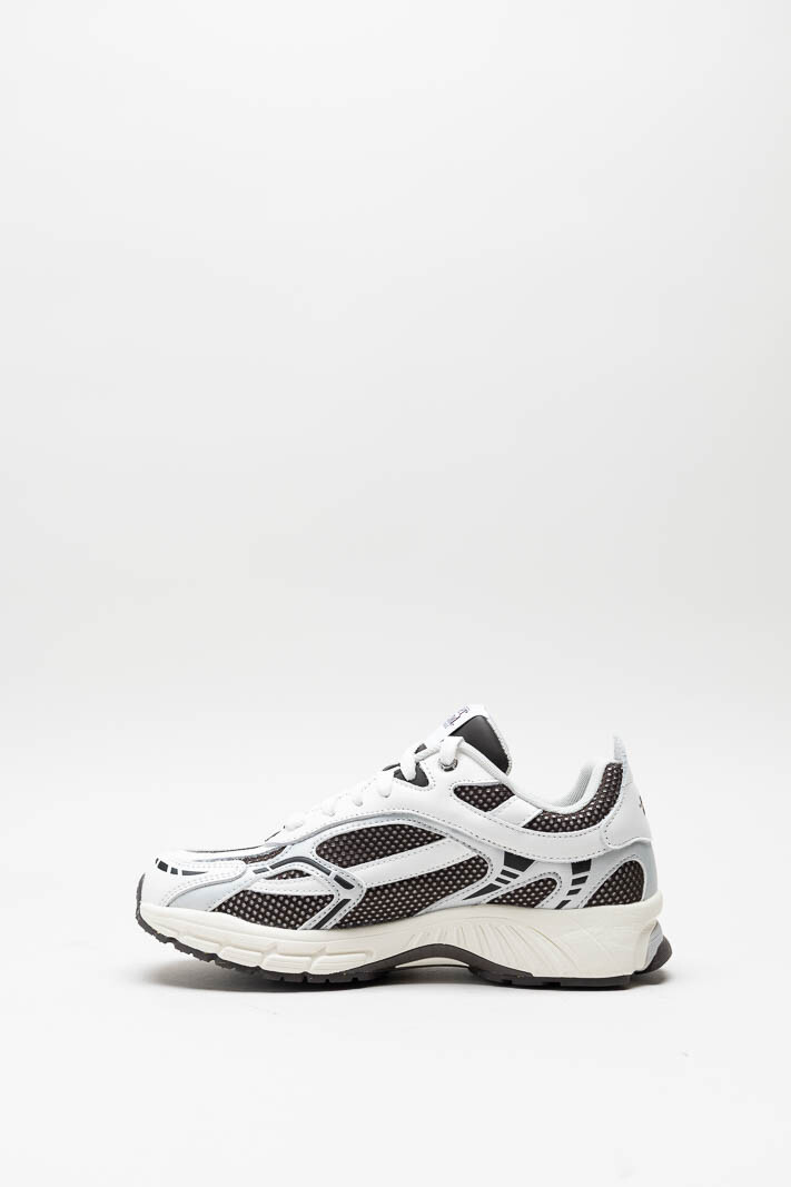 zoom in on Donkerbruin Sneaker image Donkerbruin Sneaker image