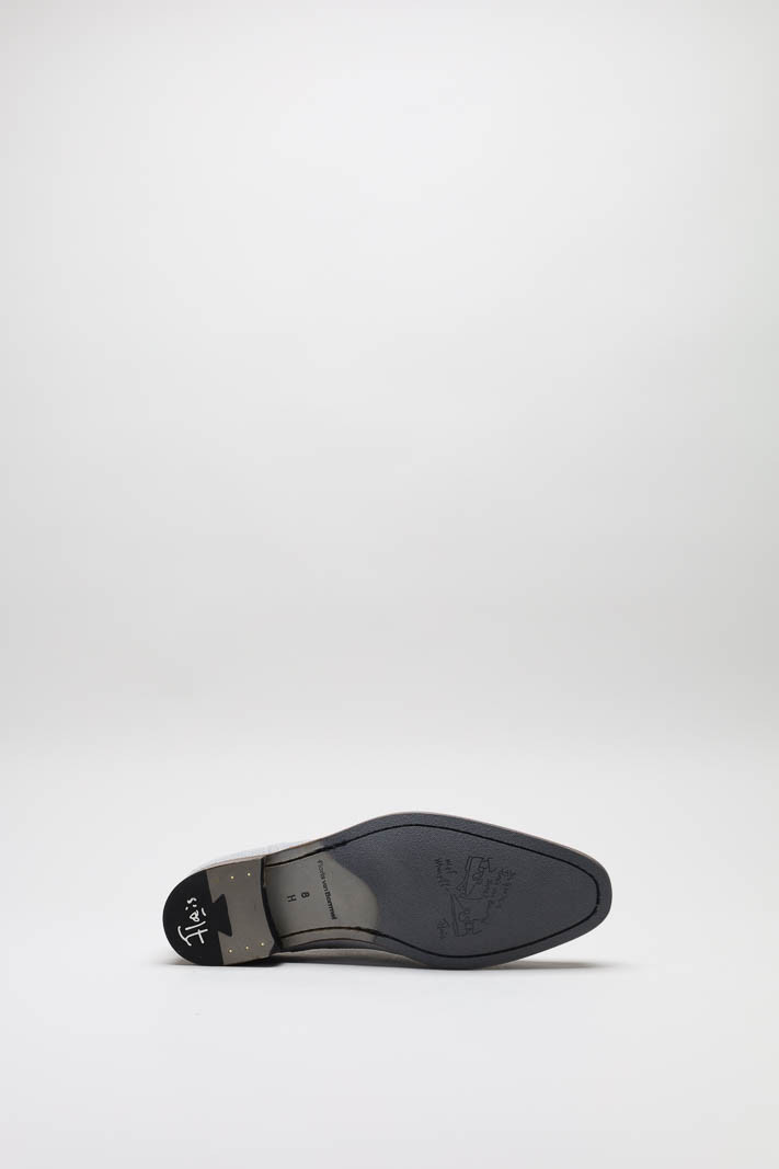 zoom in on Lichtblauw Veterschoen image Lichtblauw Veterschoen image
