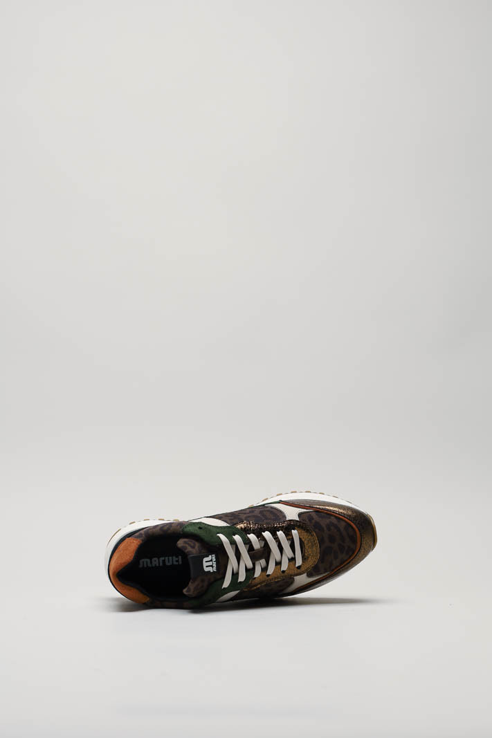 zoom in on Bruin Sneaker image Bruin Sneaker image