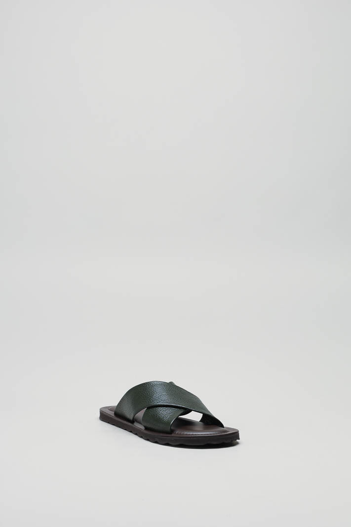 zoom in on Groen Slipper image Groen Slipper image