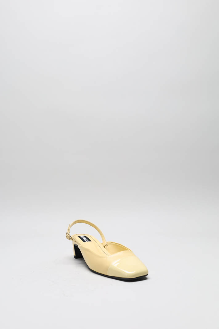 Geel Pump