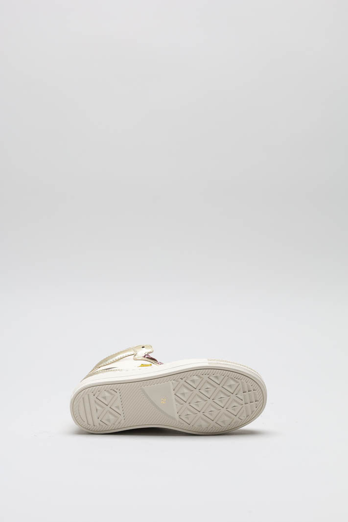 zoom in on Goud Sneaker image Goud Sneaker image