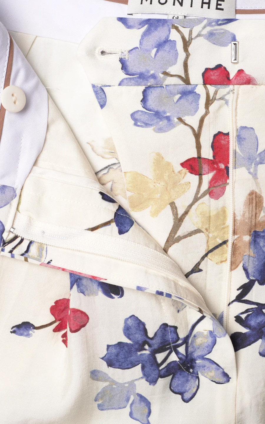 zoom in on Bloemen Broek image Bloemen Broek image