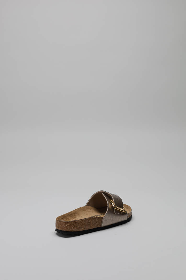 zoom in on Platina Slipper image Platina Slipper image