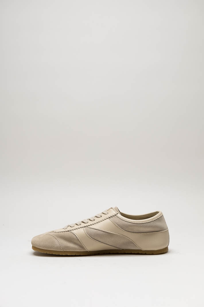 Beige Sneaker image