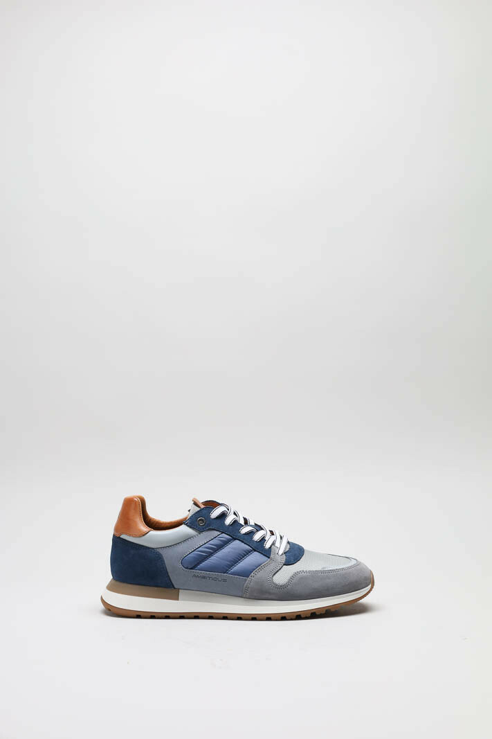 zoom in on Blauw Sneaker image Blauw Sneaker image