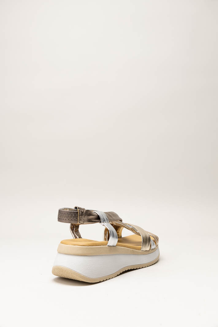 Goud Sandaal sleehak image