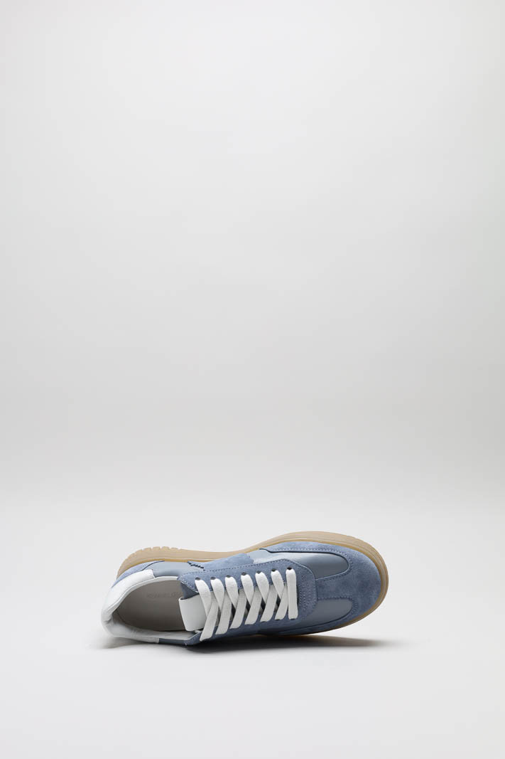 zoom in on Blauw Sneaker image Blauw Sneaker image