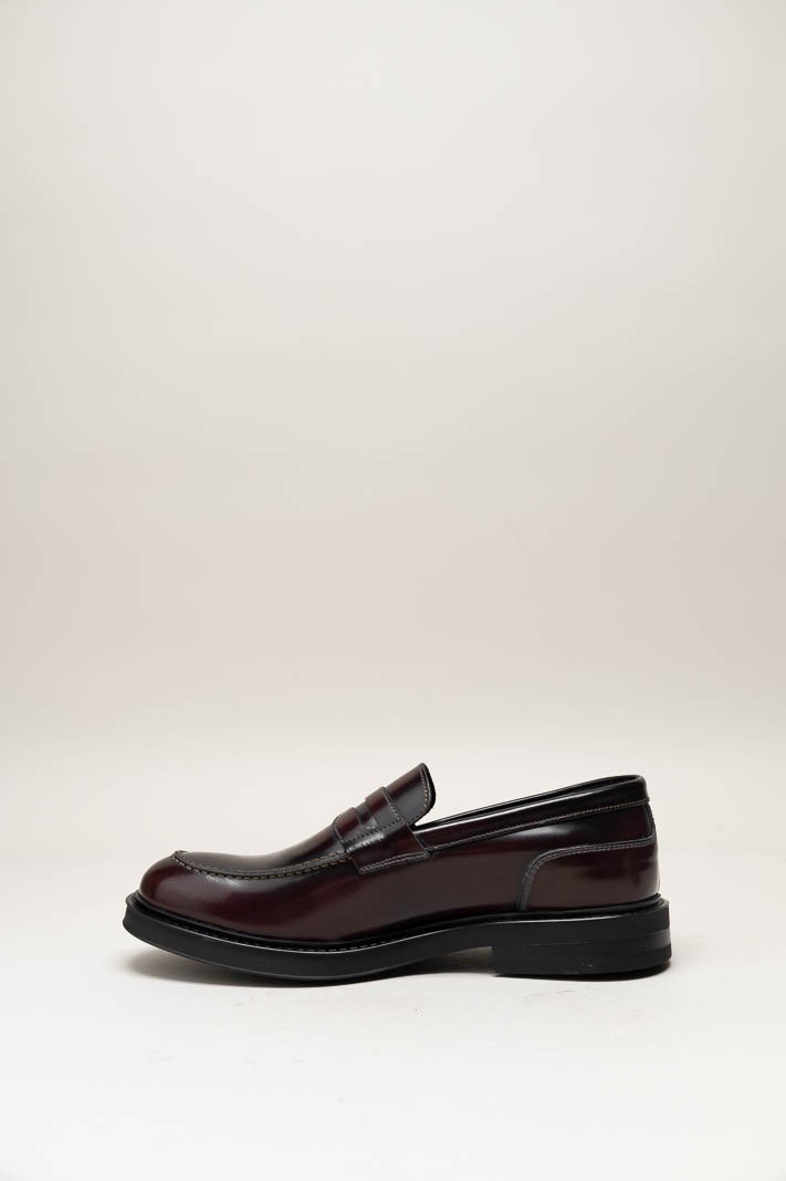Bordeaux Mocassin image
