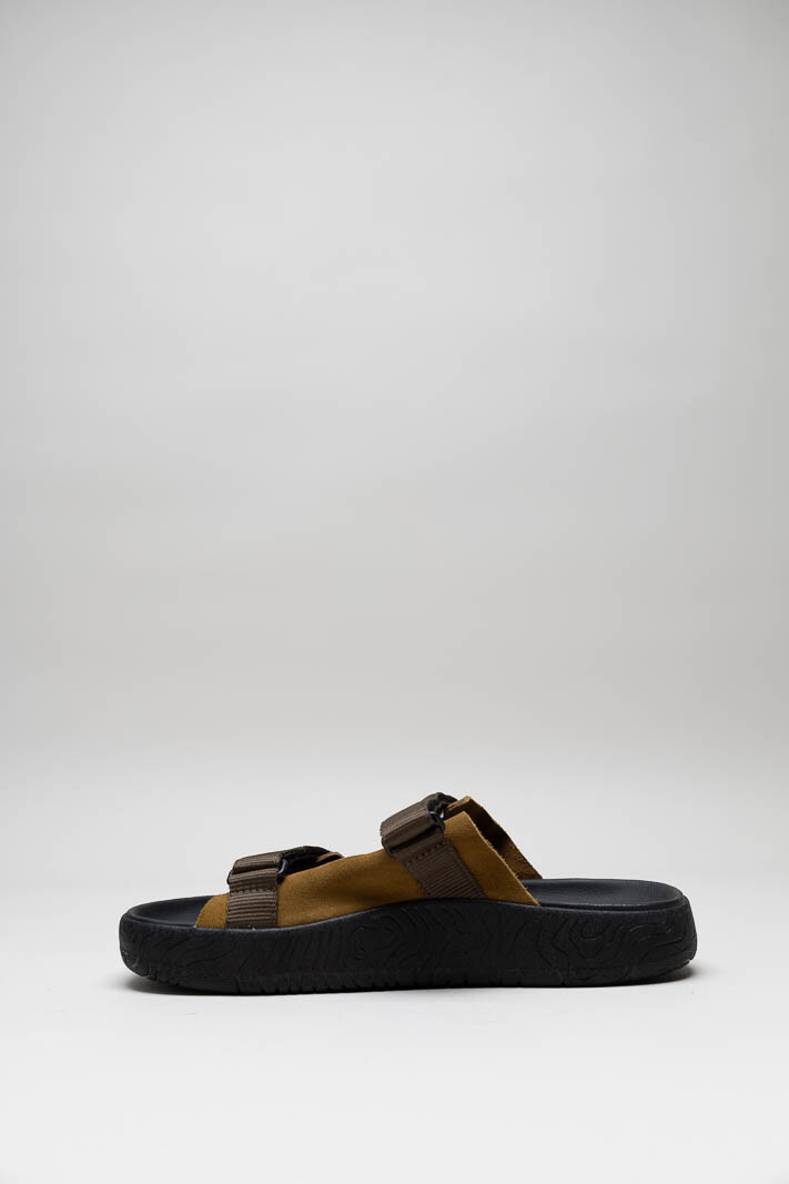 Camel Slipper image