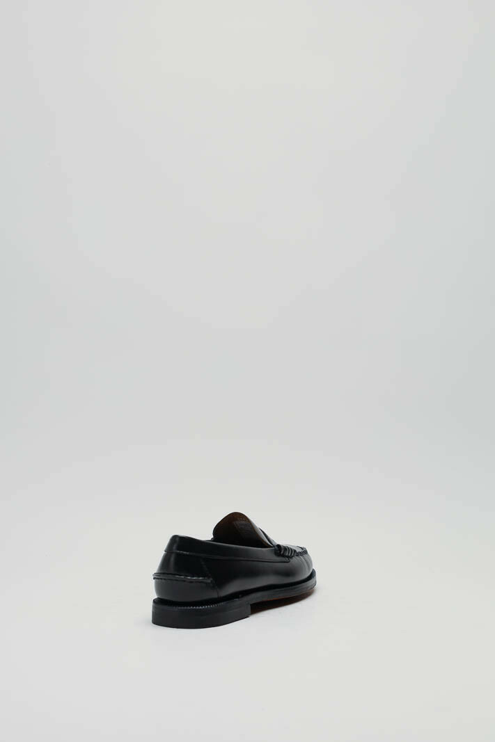 zoom in on Zwart Mocassin image Zwart Mocassin image