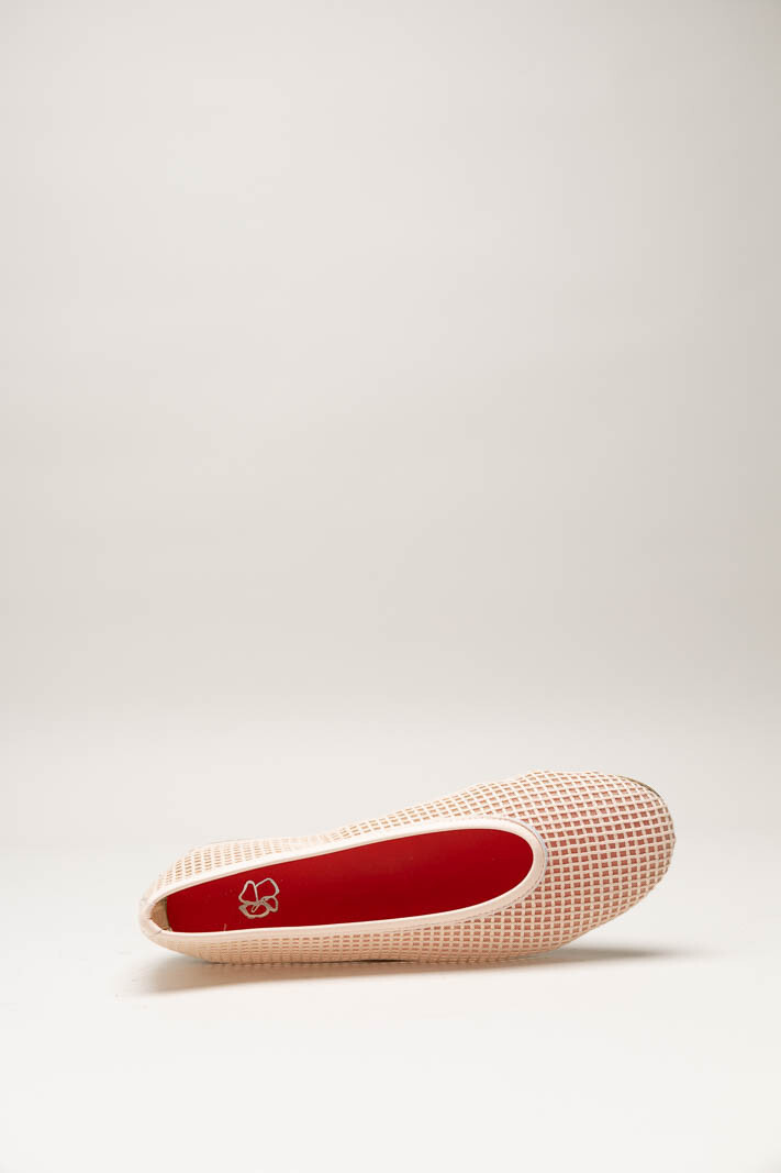 Nude Ballerina image