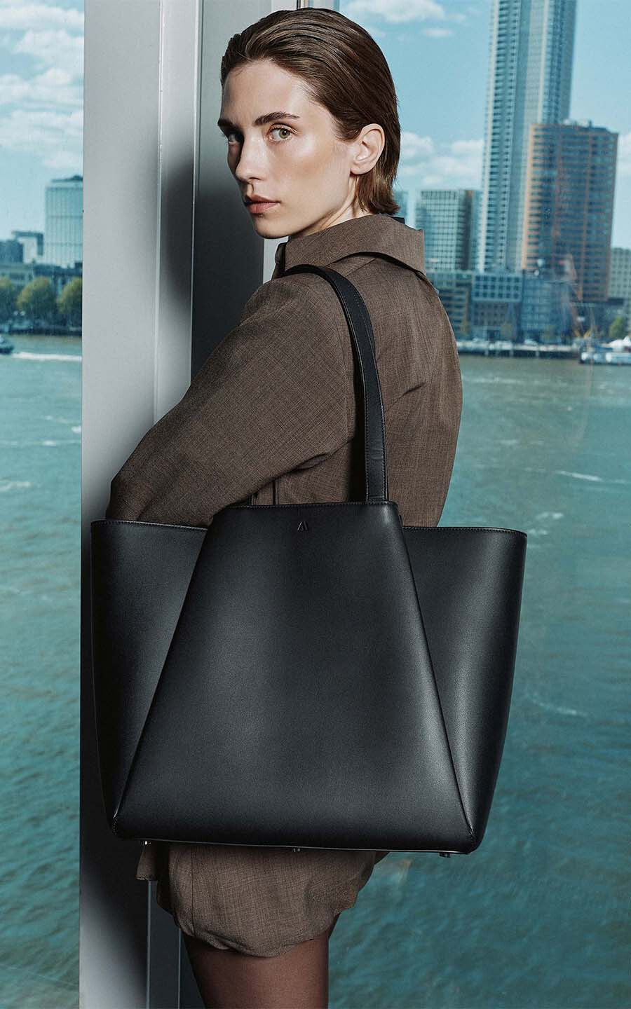 Zwart Schoudertas image