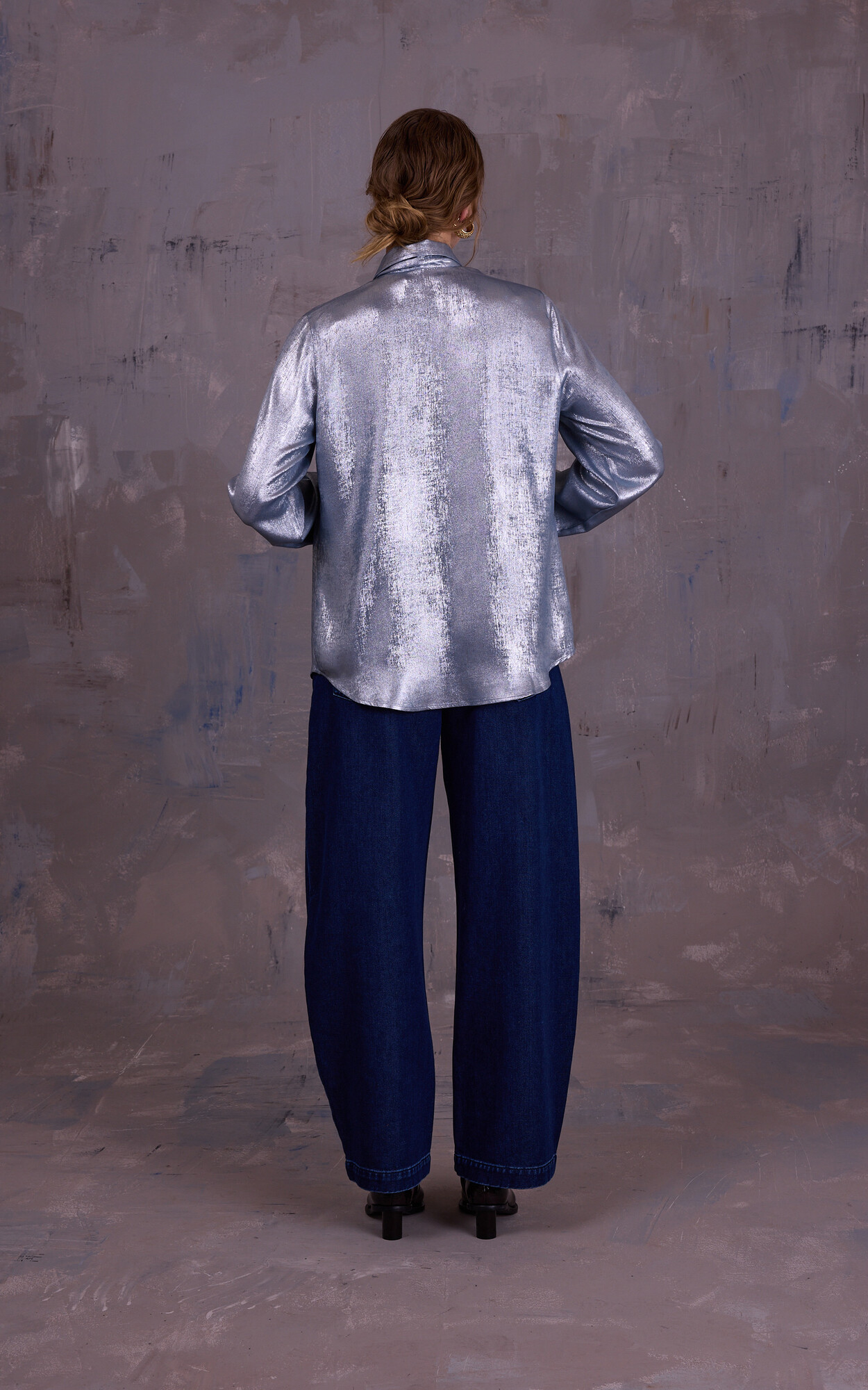 zoom in on Zilver Hemd image Zilver Hemd image