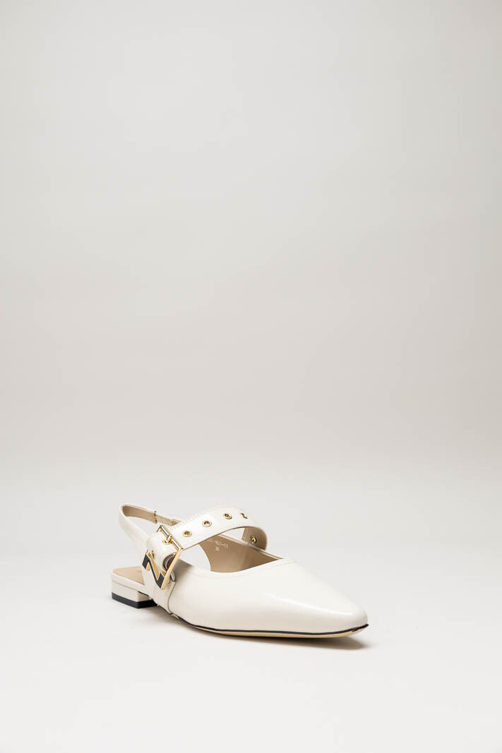 Ecru Ballerina image