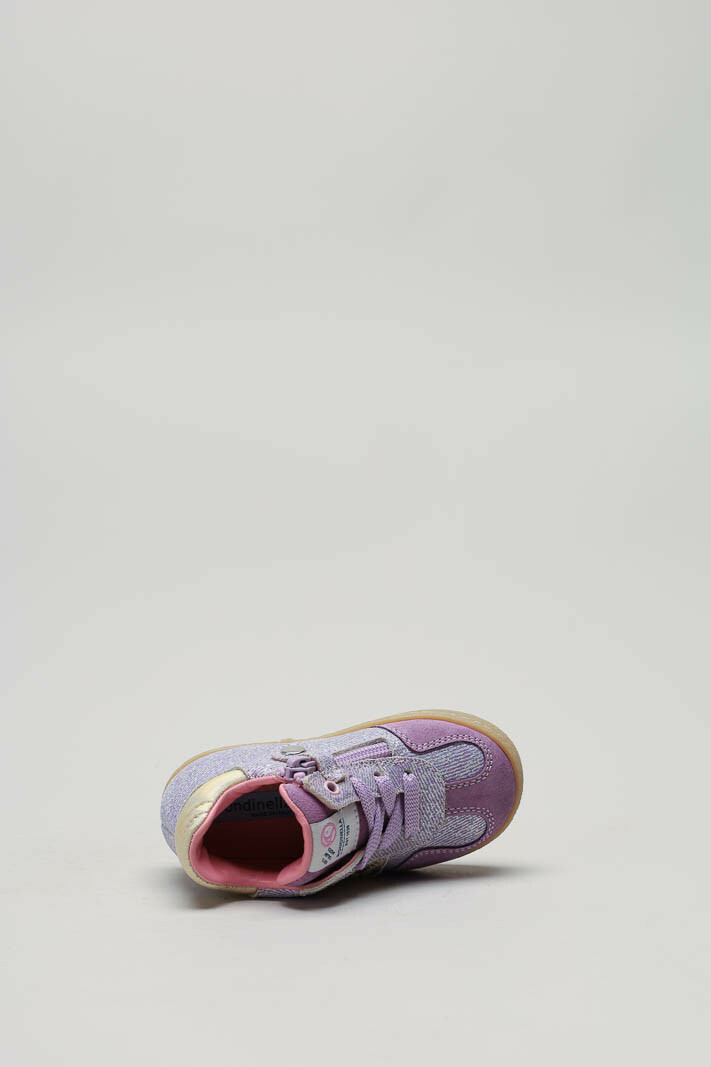 zoom in on Lila Sneaker image Lila Sneaker image
