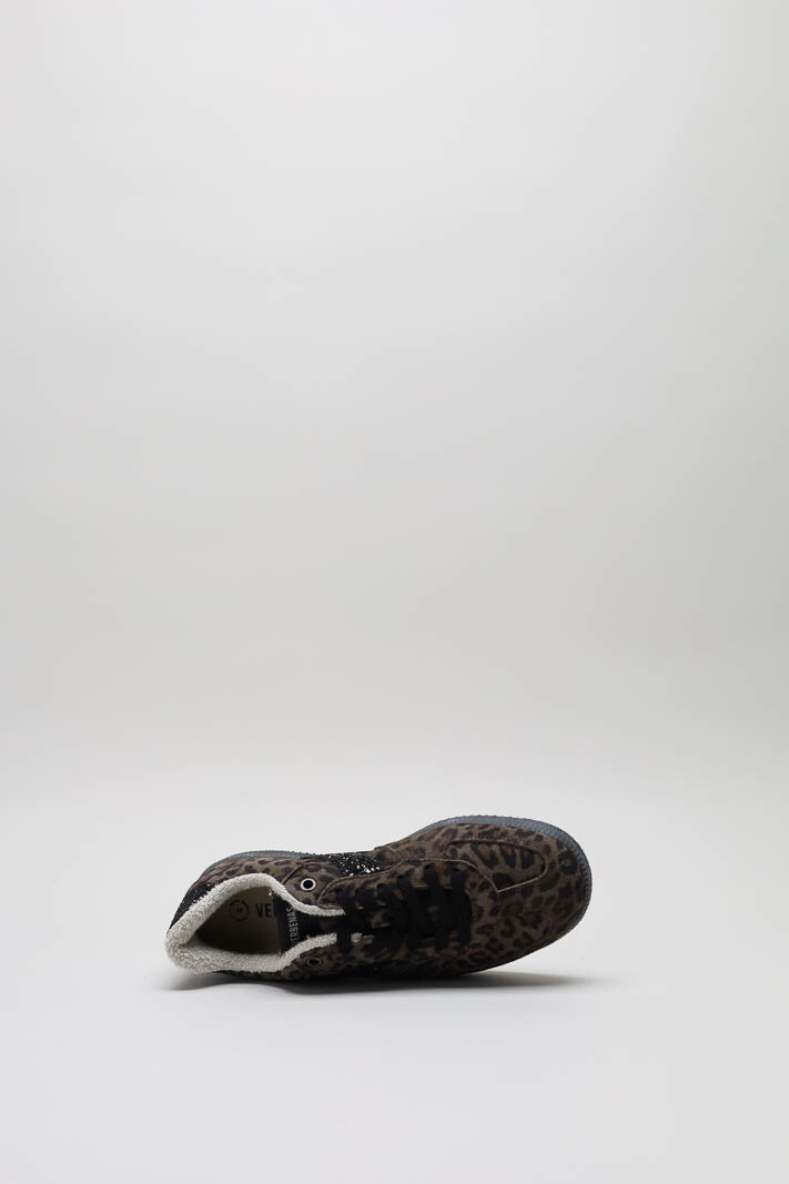 zoom in on Donkerbruin Sneaker image Donkerbruin Sneaker image