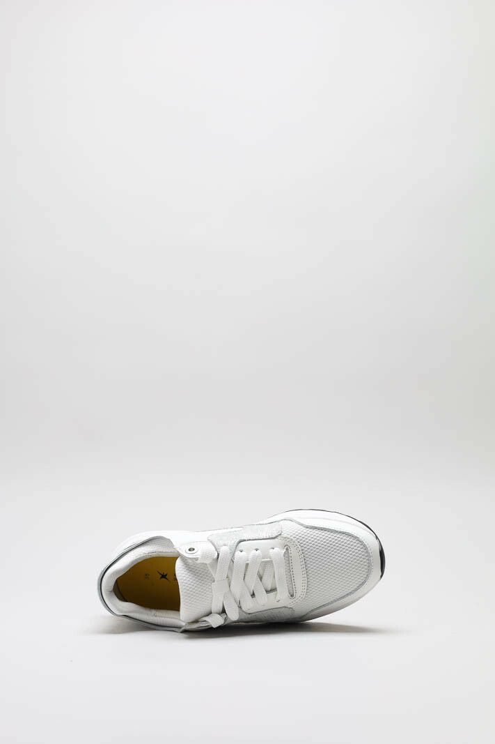 zoom in on Wit Sneaker image Wit Sneaker image