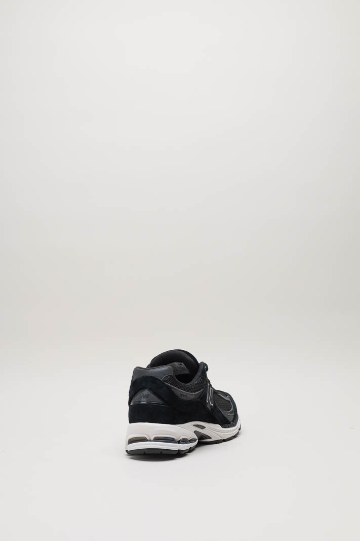 zoom in on Zwart Sneaker image Zwart Sneaker image