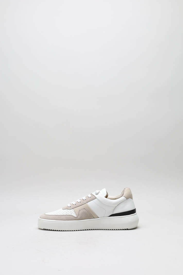 zoom in on Wit Sneaker image Wit Sneaker image