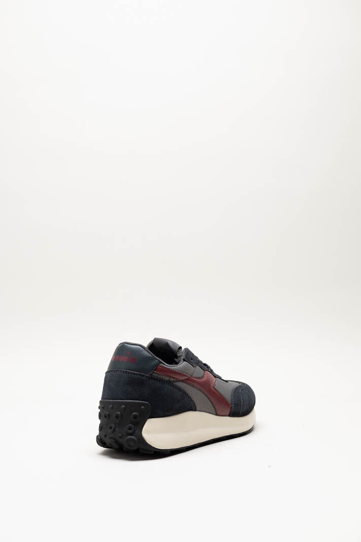 zoom in on Donkerblauw Sneaker image Donkerblauw Sneaker image