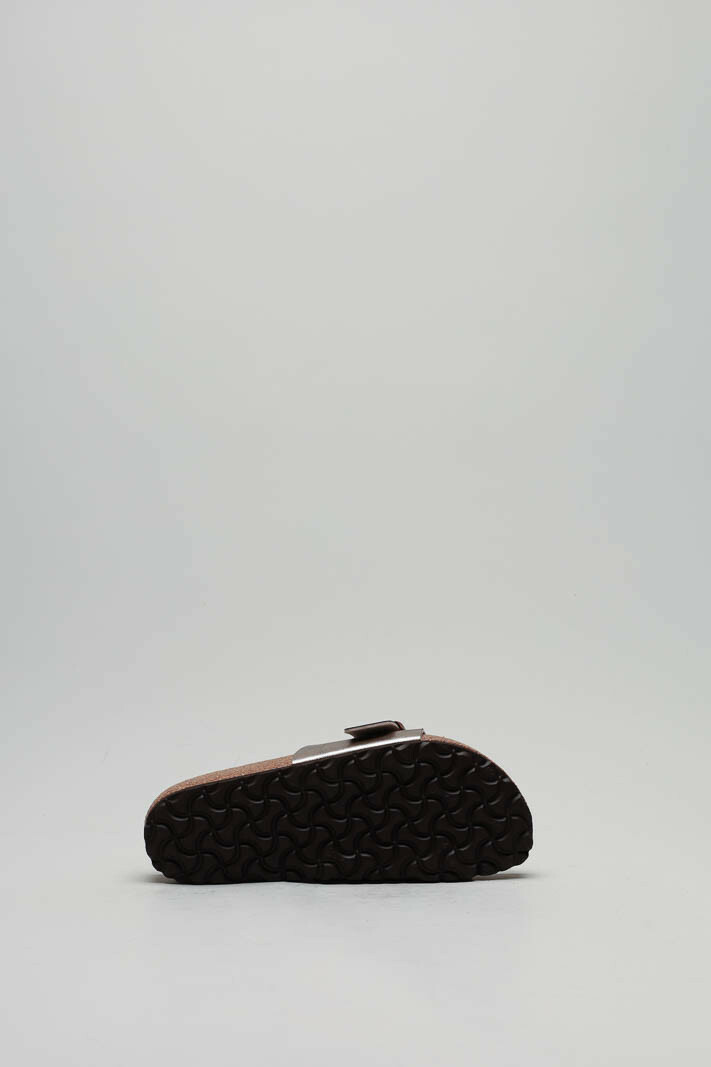 zoom in on Brons Slipper image Brons Slipper image