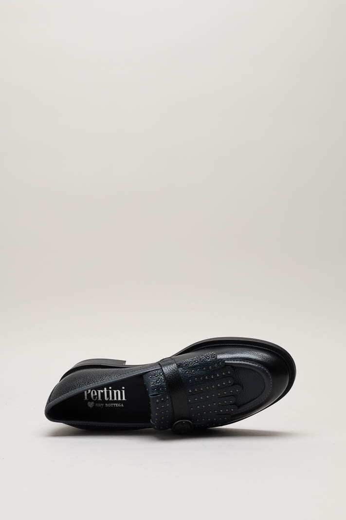 zoom in on Zwart Mocassin image Zwart Mocassin image