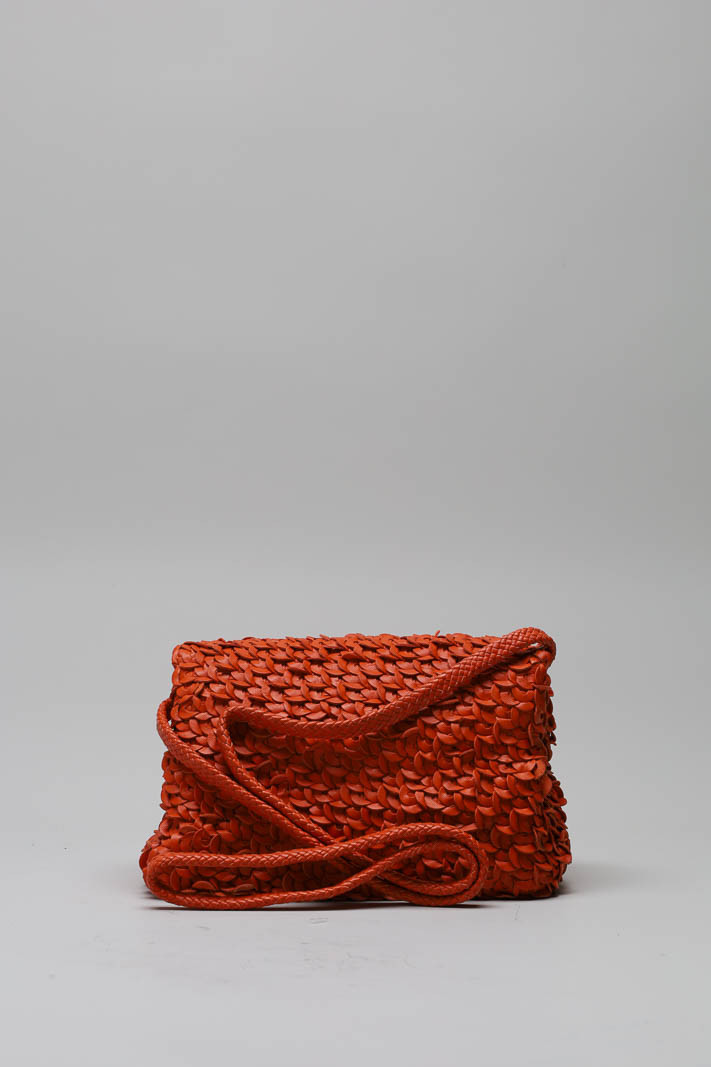 zoom in on Oranje Cross body image Oranje Cross body image