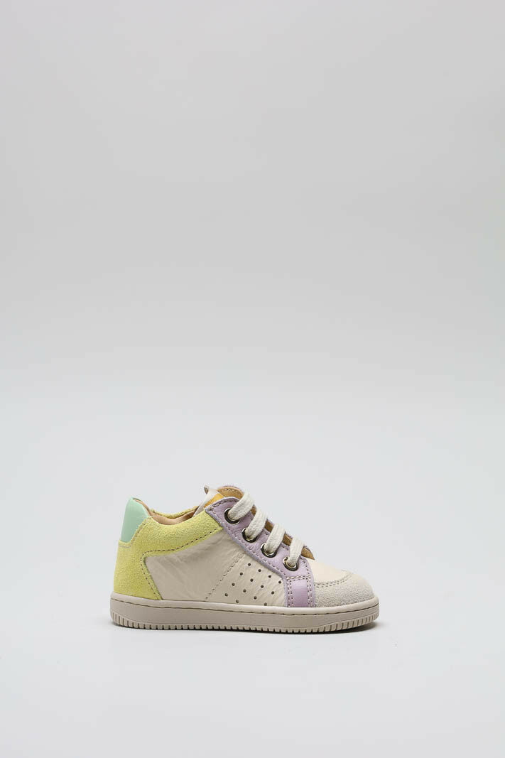 Ecru Sneaker