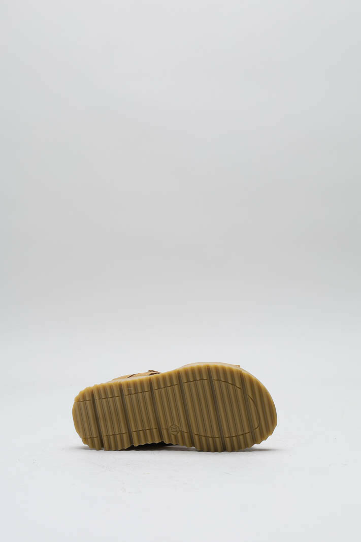 zoom in on Camel Sandaal image Camel Sandaal image