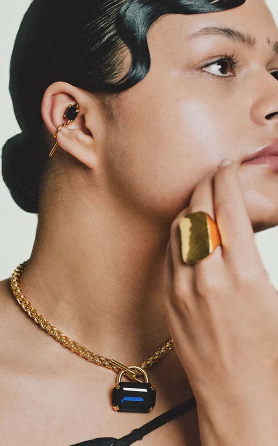 zoom in on Goud Halsketting image Goud Halsketting image