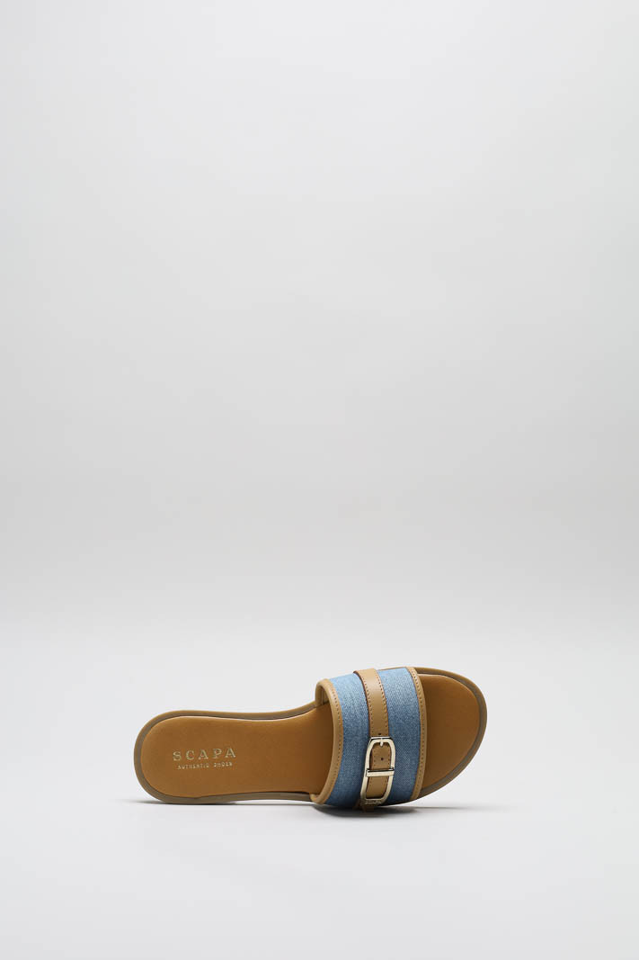 zoom in on Blauw Slipper image Blauw Slipper image