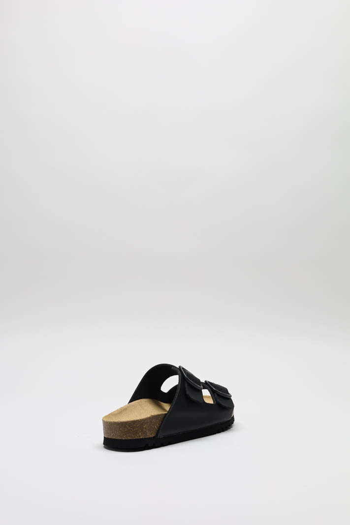 zoom in on Zwart Slipper image Zwart Slipper image