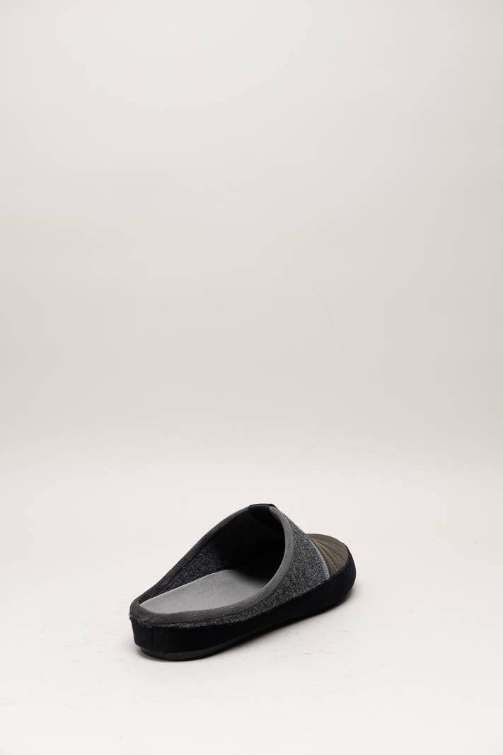 Kaki Pantoffel image