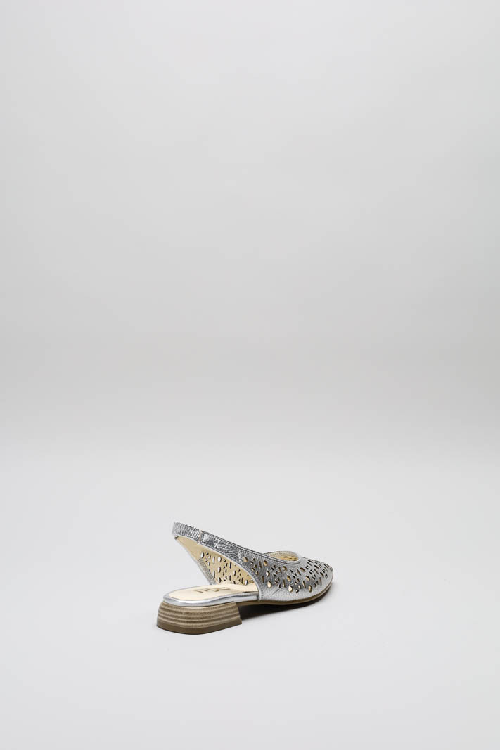 zoom in on Zilver Ballerina image Zilver Ballerina image