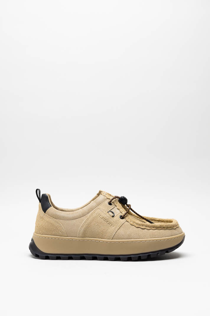 Beige Sneaker