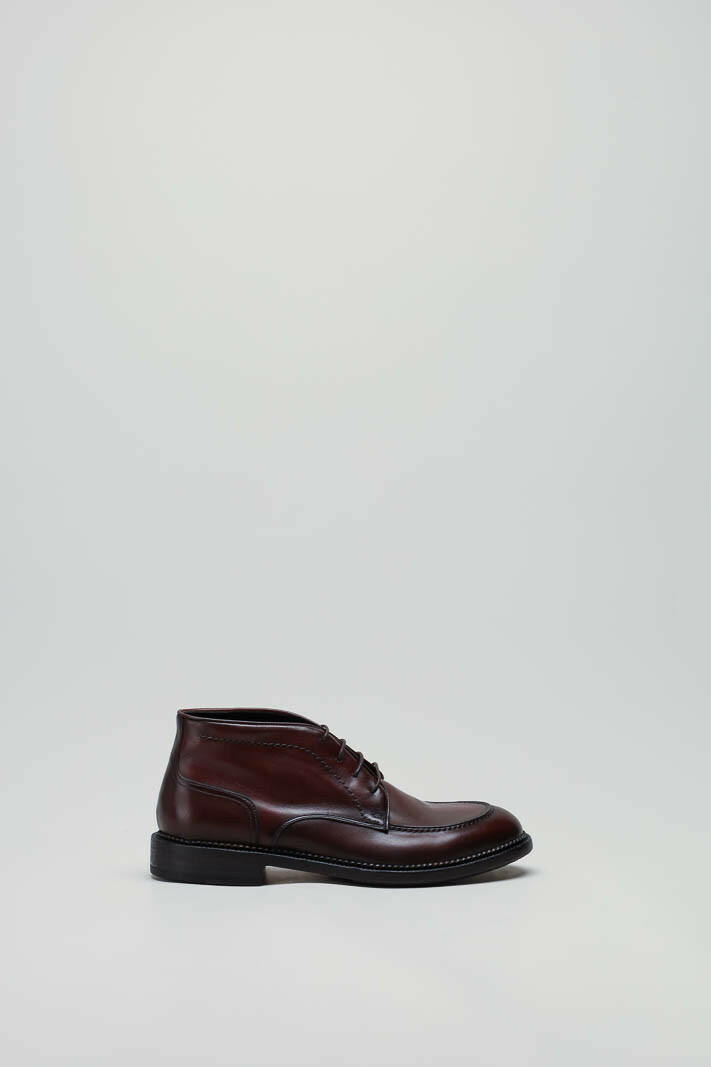 zoom in on Roodbruin Veterschoen hoog image Roodbruin Veterschoen hoog image