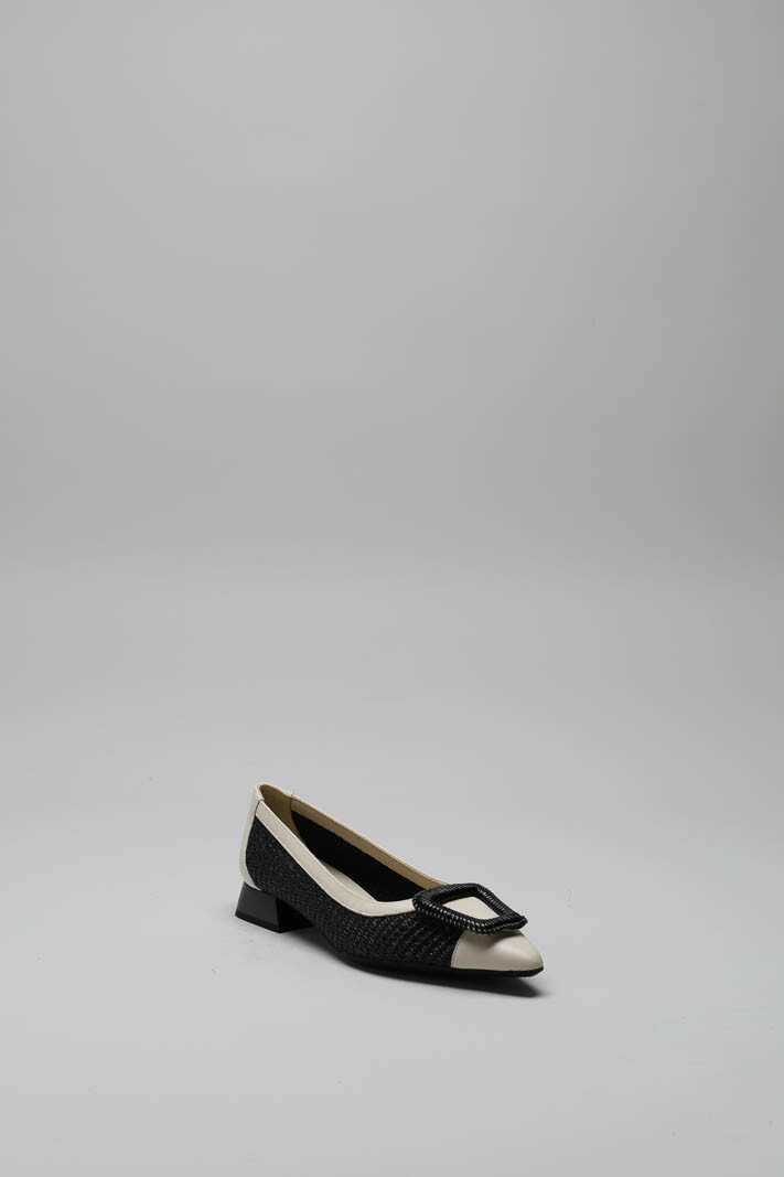 zoom in on Zwart Ballerina image Zwart Ballerina image