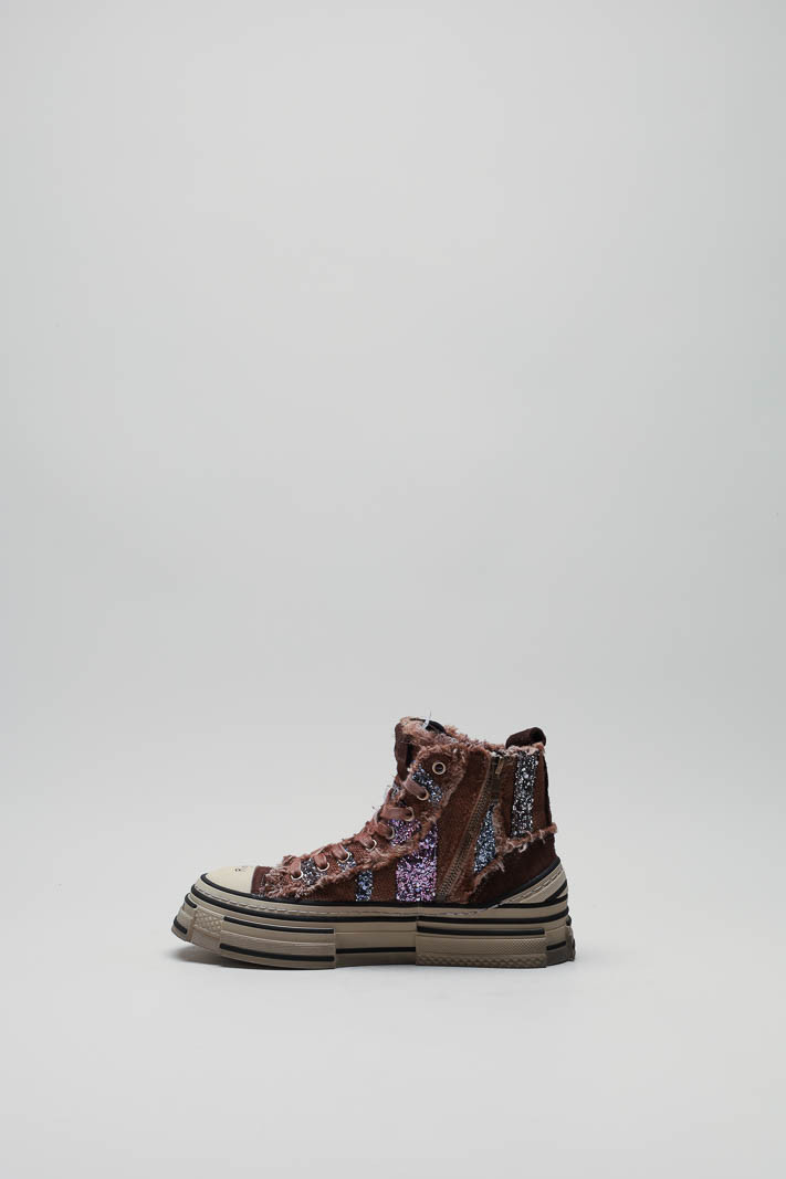 zoom in on Bruin Sneaker image Bruin Sneaker image