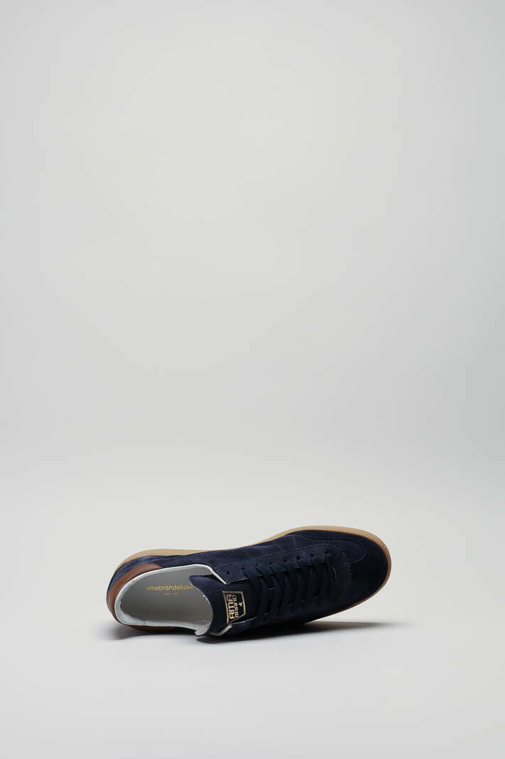 zoom in on Blauw Sneaker image Blauw Sneaker image
