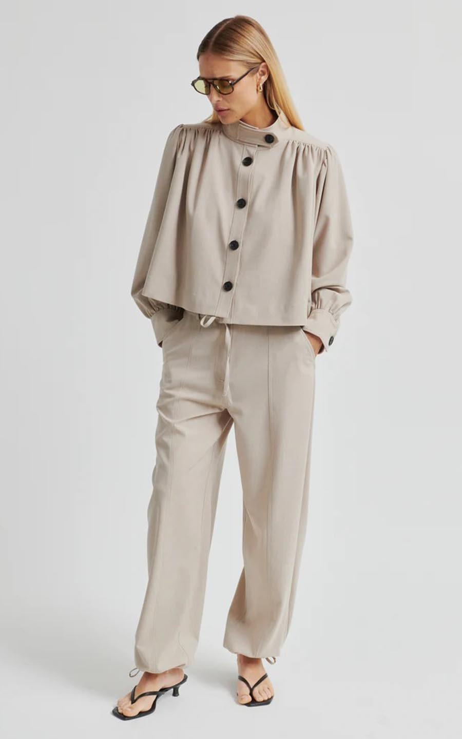 Beige Broek image